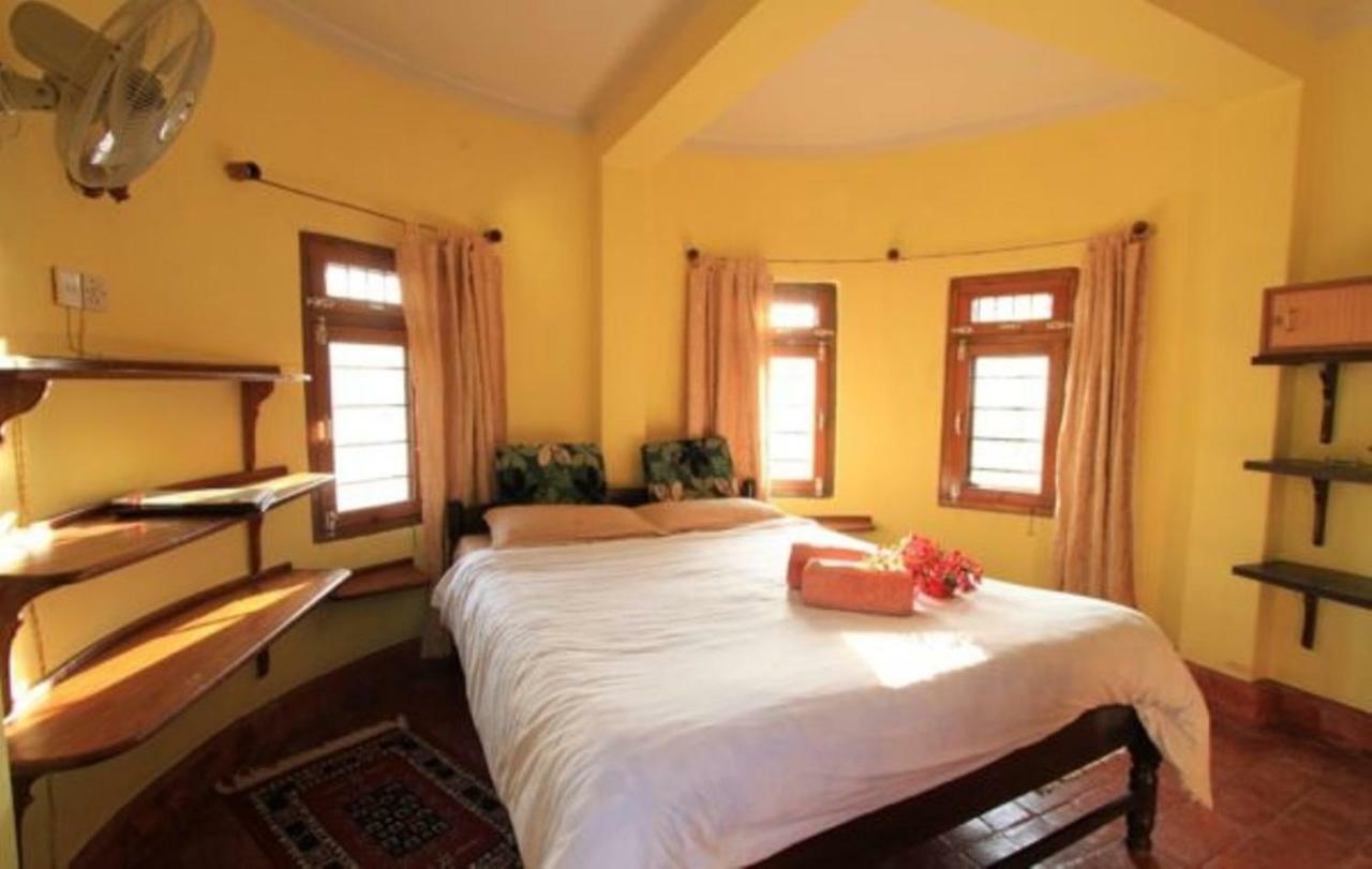 Castle Hotel Pokhara Luaran gambar
