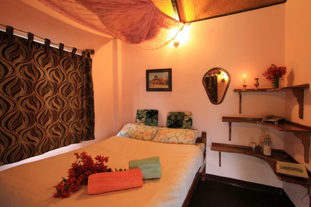 Castle Hotel Pokhara Luaran gambar